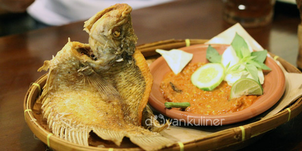 Gurame Goreng Penyet